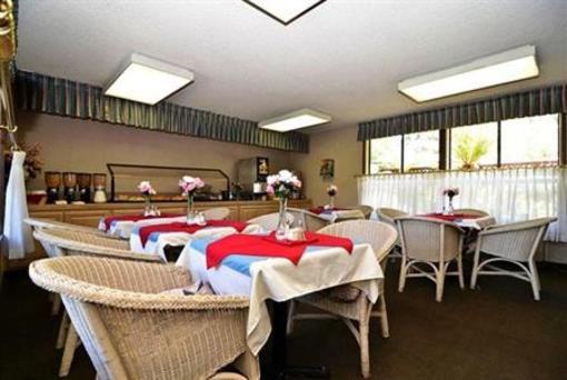 фото отеля County Inn