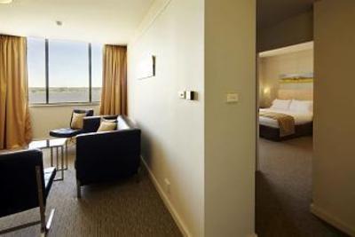 фото отеля Perth Ambassador Hotel