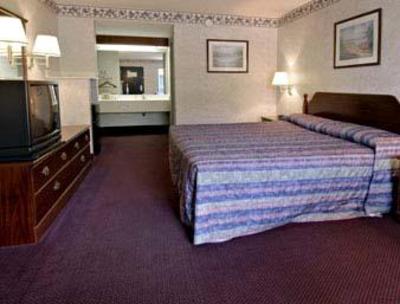 фото отеля Super 8 Motel Gainesville (Georgia)