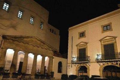 фото отеля Palazzo Brunaccini Residence Palermo