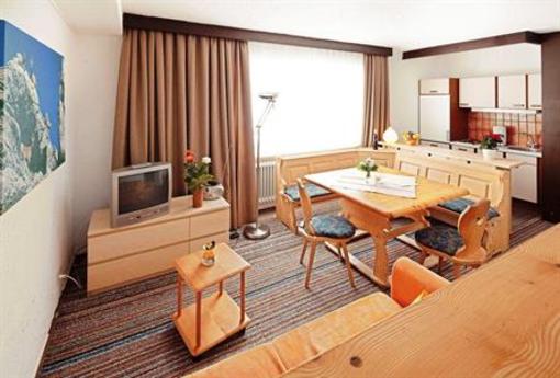 фото отеля Sonnenhof Apartment Oberstdorf