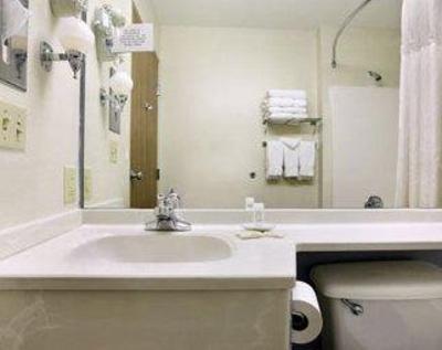 фото отеля Microtel Inn & Suites Airport Kansas City