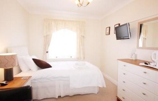 фото отеля The Gables Guest House Lincoln (England)
