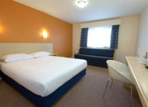 фото отеля Travelodge Dundee