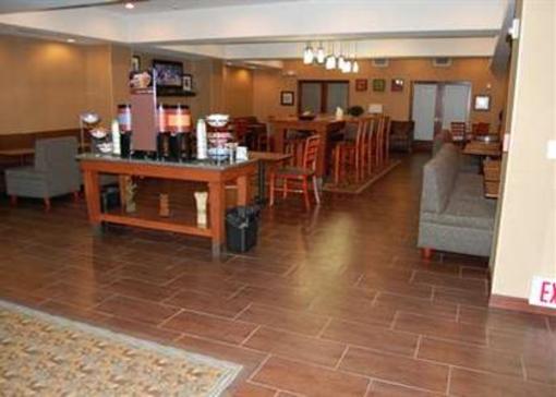 фото отеля Hampton Inn Sidney