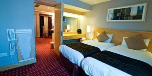 фото отеля Suites Hotel Knowsley