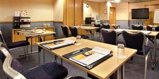 фото отеля Suites Hotel Knowsley