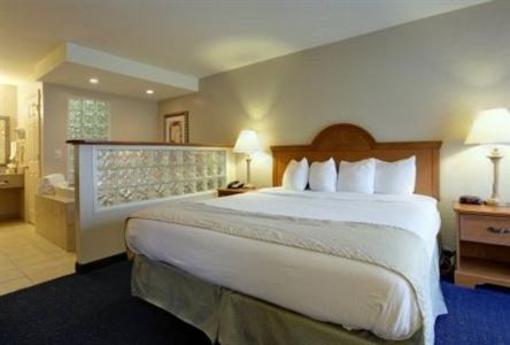 фото отеля Americas Best Value Inn Vero Beach