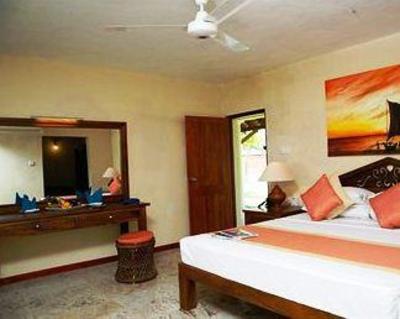 фото отеля Kosgoda Beach Resort