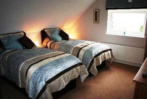 фото отеля Mead Lodge Bed & Breakfast Corsham