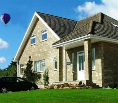 фото отеля Mead Lodge Bed & Breakfast Corsham