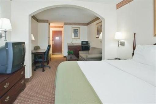 фото отеля Holiday Inn Express Wilson