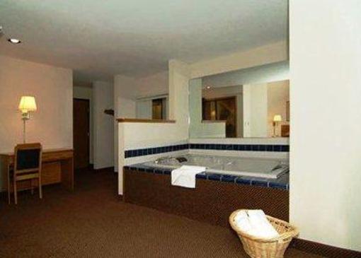 фото отеля Rodeway Inn Mount Pleasant (Iowa)