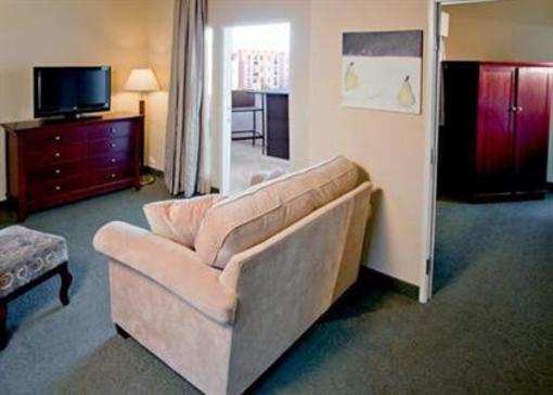 фото отеля Days Inn La Mesa Suites - San Diego