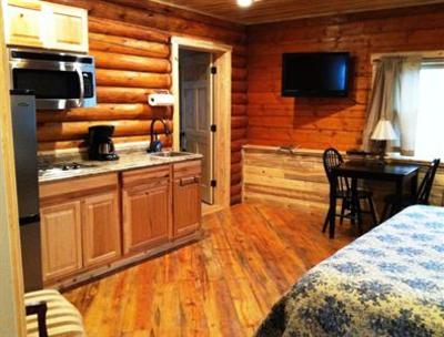 фото отеля Wapiti Lodge
