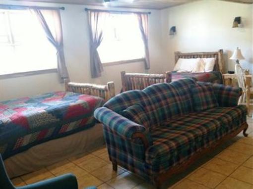 фото отеля Wapiti Lodge