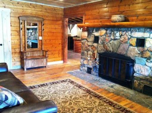 фото отеля Wapiti Lodge