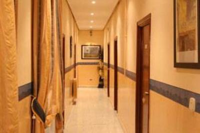 фото отеля Hostal Reconquista Madrid