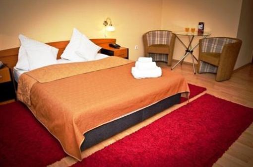 фото отеля Hotel Perla 3