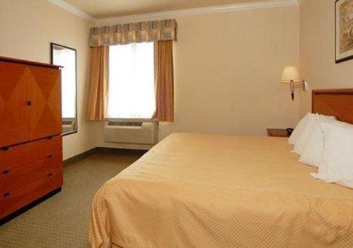 фото отеля Comfort Suites Deer Park