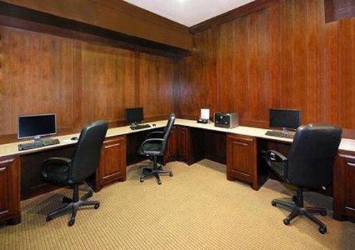 фото отеля Comfort Suites Deer Park