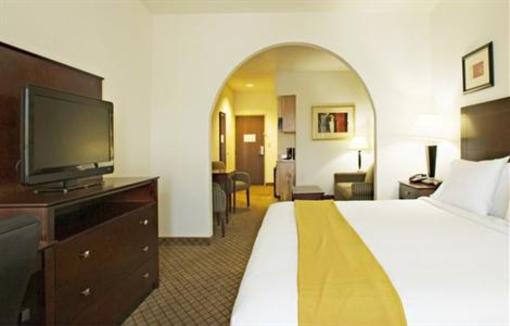 фото отеля Holiday Inn Express Childress