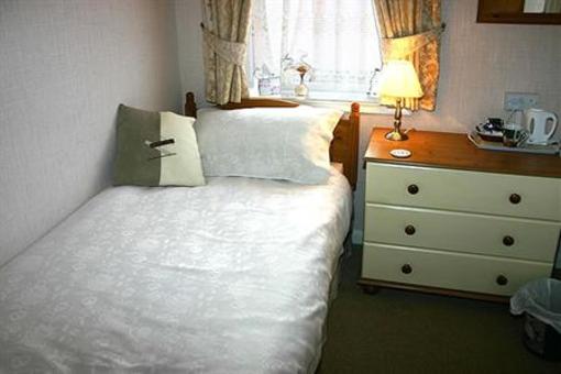 фото отеля Linroy Guest House