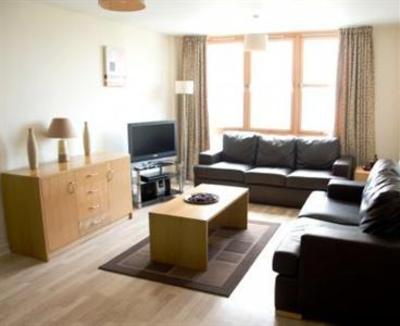 фото отеля Your Space Serviced Apartments The Crescent