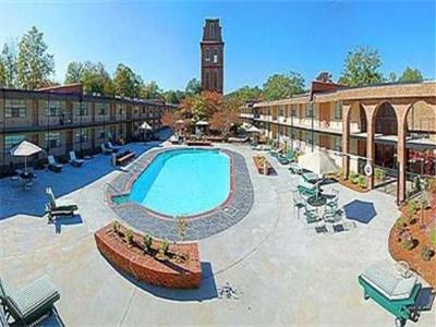 фото отеля Duke Tower Hotel & Condominiums