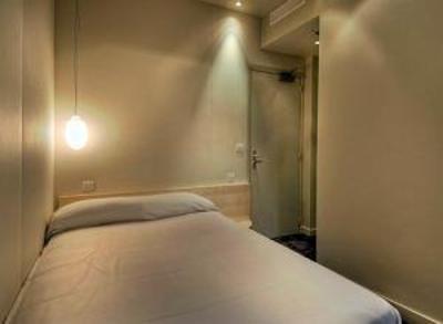 фото отеля Hotel B Paris Boulogne Billancourt