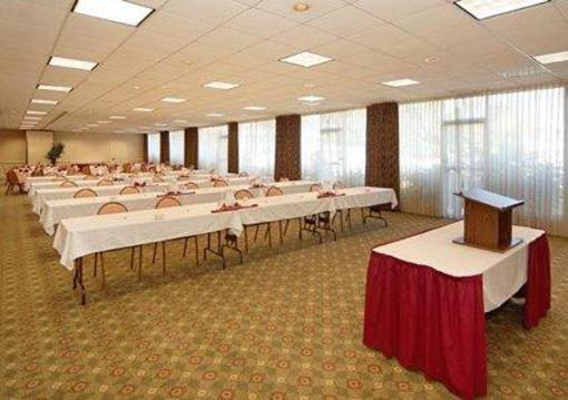 фото отеля Quality Inn And Suites Conference Center McDonough