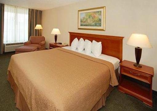 фото отеля Quality Inn And Suites Conference Center McDonough