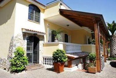 фото отеля Casa Country Villa Pompei B&B