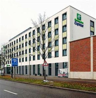 фото отеля Holiday Inn Express Augsburg