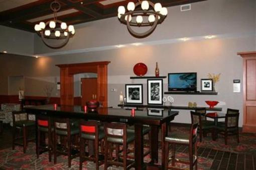 фото отеля Hampton Inn & Suites East Lansing Okemos