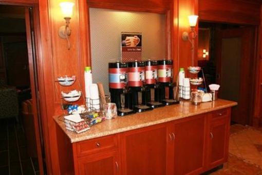 фото отеля Hampton Inn & Suites East Lansing Okemos