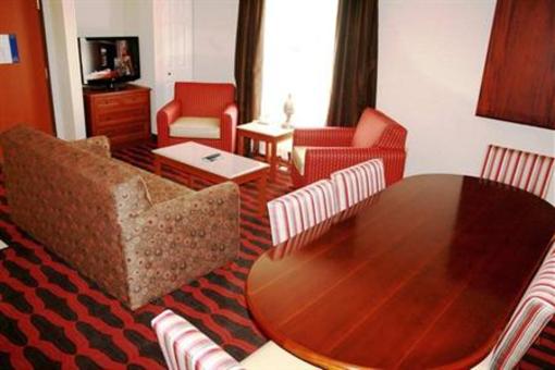 фото отеля Hampton Inn & Suites East Lansing Okemos