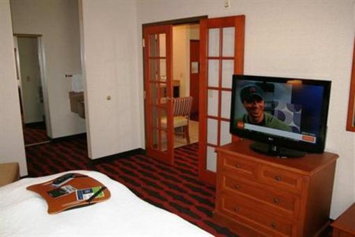 фото отеля Hampton Inn & Suites East Lansing Okemos