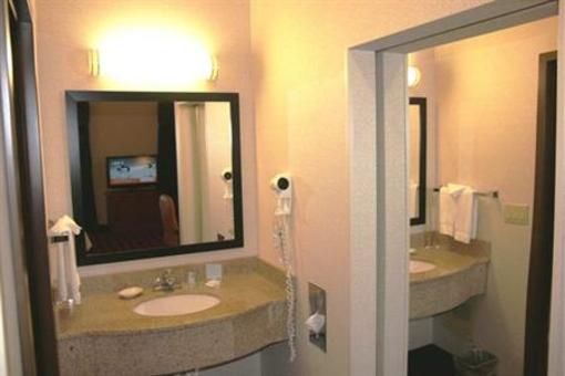 фото отеля Hampton Inn & Suites East Lansing Okemos