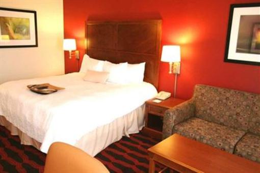 фото отеля Hampton Inn & Suites East Lansing Okemos