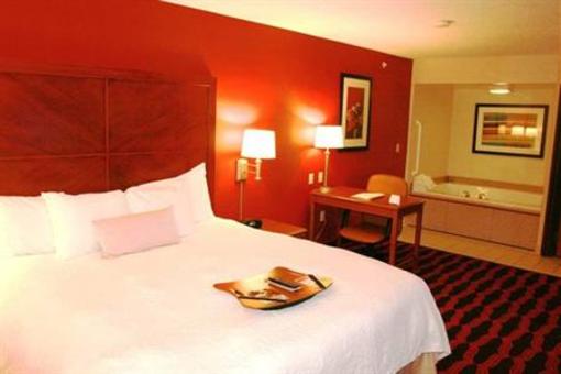 фото отеля Hampton Inn & Suites East Lansing Okemos