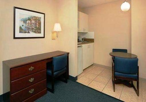 фото отеля Suburban Extended Stay Hotel South Orlando
