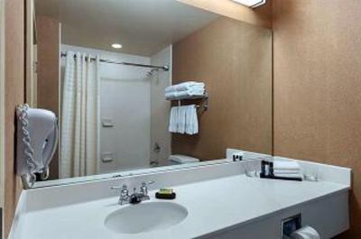 фото отеля Embassy Suites Hotel Little Rock