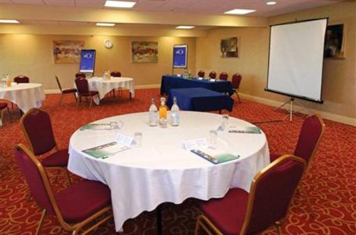 фото отеля BEST WESTERN Forest Hills Hotel