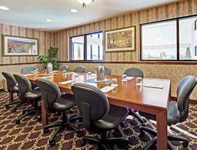 фото отеля Hawthorn Suites by Wyndham Napa Valley