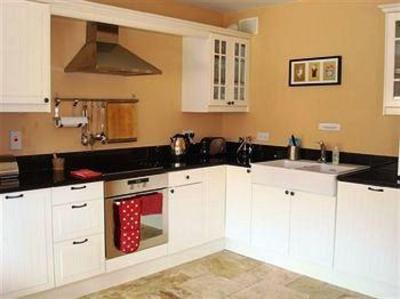 фото отеля Decoy Country Cottages Navan