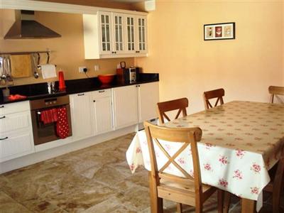 фото отеля Decoy Country Cottages Navan