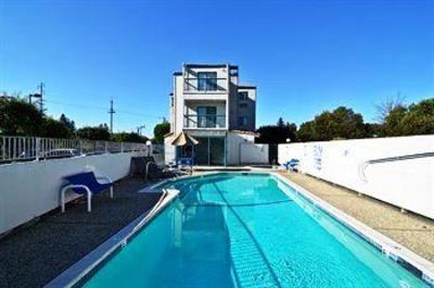 фото отеля Americas Best Value Inn of Novato