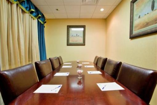 фото отеля Holiday Inn Express Downtown Richmond