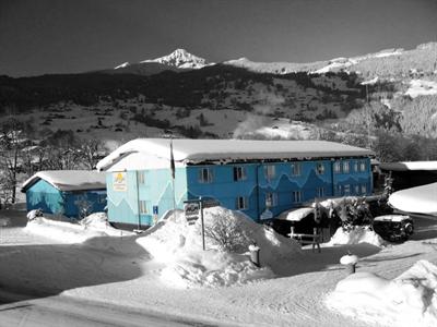 фото отеля Mountain Hostel Grindelwald